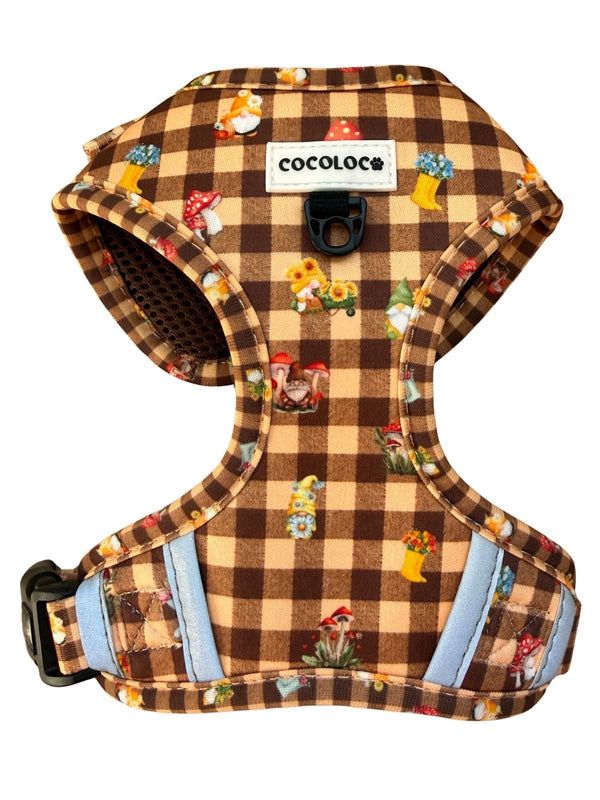 Arnés ajustable Trasno para perros COCOLOCO, vista frontal con estampado vichy marrón, duendes y setas